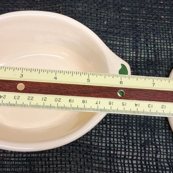 Vintage Watt Pottery 2014 Oval Lidded Dish with Apple Design - Picture 5 of 7